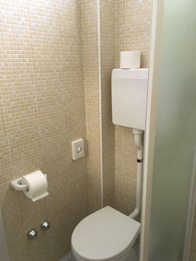 צ'סנטיקו Hotel Laila מראה חיצוני תמונה